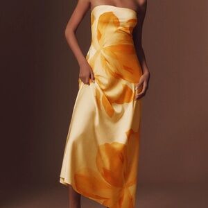 Hutch Strapless Column Satin Maxi Dress in Light Yellow (NWT)